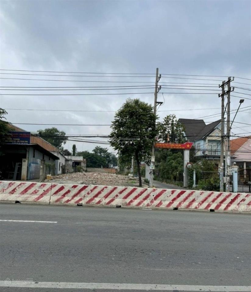 Bán gấp đất ngay chợ trừ văn thố bàu bàng dt 500m2  sát trục ql13 khai thác đầu tư kd