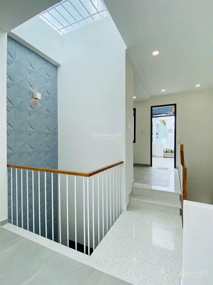 Nhà cần bán ngay mt đường cao lỗ quận 8, sát bên aeon dt 85m2 cho thuê 24tr/th