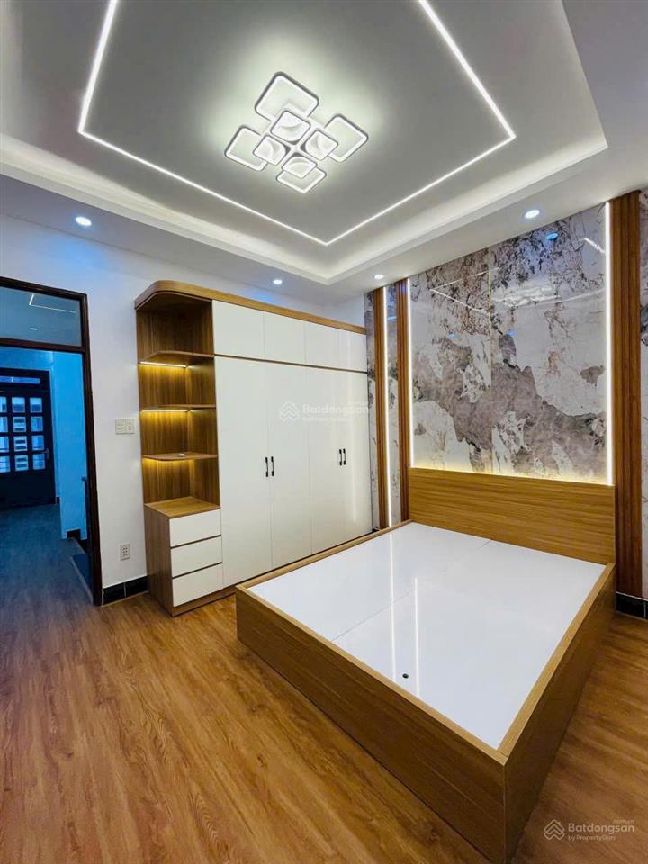 Bán nhà sát chợ bình chánh mt đinh đức thiện dt 90m2  sẵn có dòng tiền 8tr/th shr