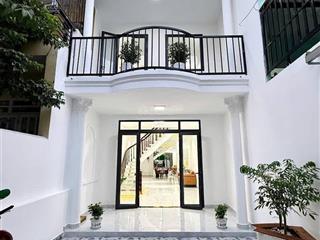 Cần bán nhà ngay mt phạm hữu lầu dt 82m2 kdc đông đúc cho thuê thu nhập 10tr/th