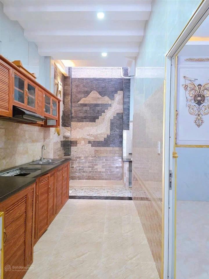 Ra đi gấp nhà ngay sát mt kênh tân hóa dt 80m2/ đang cho thuê 9tr/th shr