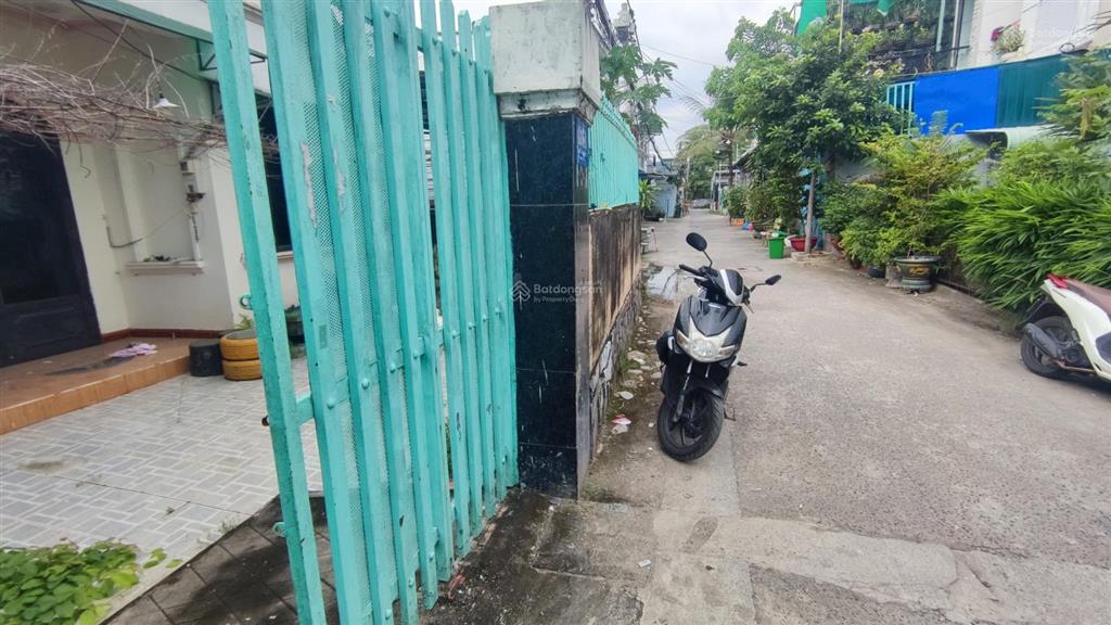 Cần bán nhà 2 mặt tiền cấp 4 giá 6,1tỷ shr hoặc cho cố giá 250tr đường thạnh lộc 41, an phú đông