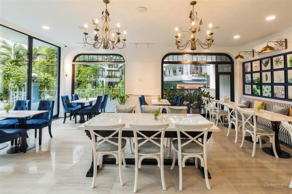 Hàng kín bán trong tuần mt bát nàn, quận 2  8x 23m  6 tầng  hđt 180tr  giảm sâu 89 tỷ còn 82 tỷ