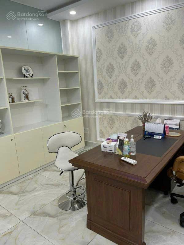Bán gấp nhà mt cộng hòa, q. tân bình  8x30m  5 tầng hđt 120 tr  giá giảm sâu 75 tỷ còn 59 tỷ