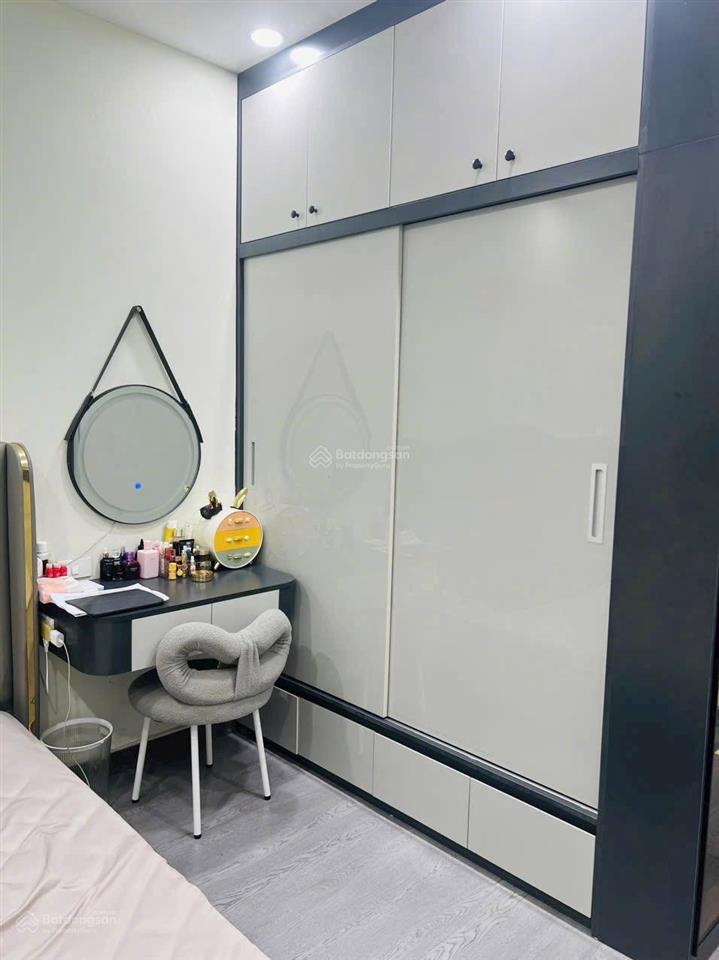 Căn hộ tầng 2 ct1b căn góc xẻ khe 2pn view đẹp tại chung cư lạc hồng phúc. mỹ hào  hưng yên.