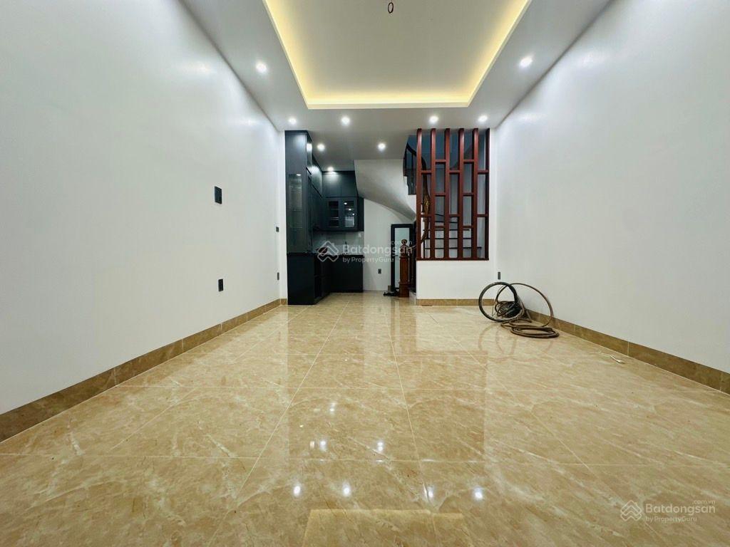 Nhà đẹp đức giang, nhà mới ở luôn, gần ô tô 42m