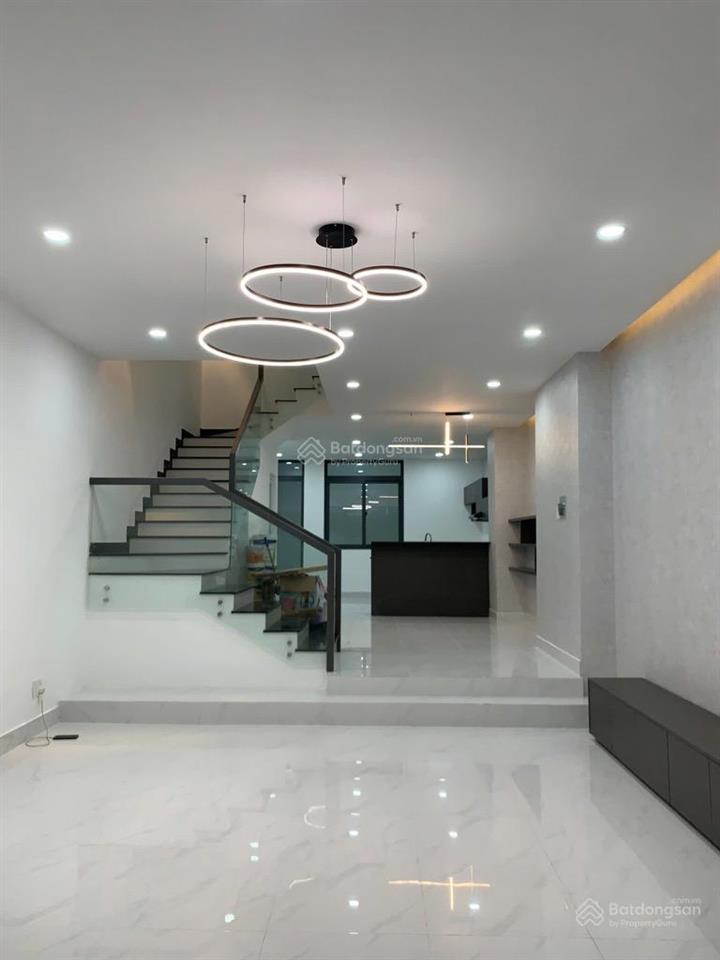Bán nhà đường xe hơi  4.5x11m  4 tầng, quận 8  giáp tạ quang bửu  chỉ 9.x tỷ