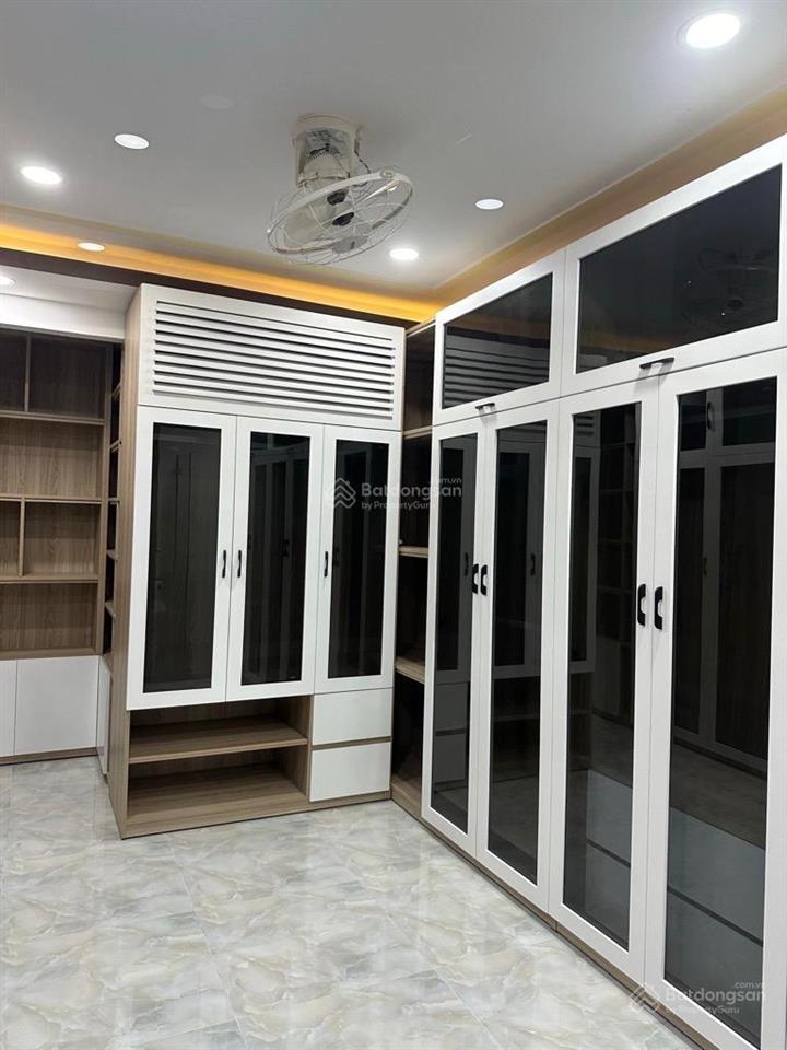 Bán nhà 3 tầng quận 8  âu dương lân  đường 6m  chỉ 9. x tỷ