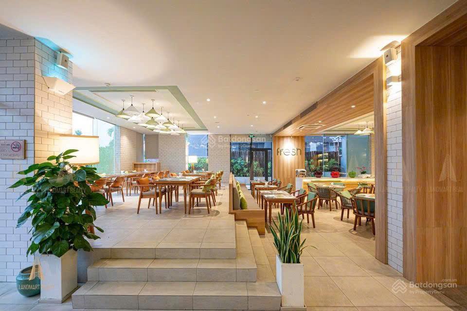 Bán căn góc 2pn dt 65m2 full nt đẹp fusion suites đà nẵng tầng cao view trực diện biển mỹ khê.
