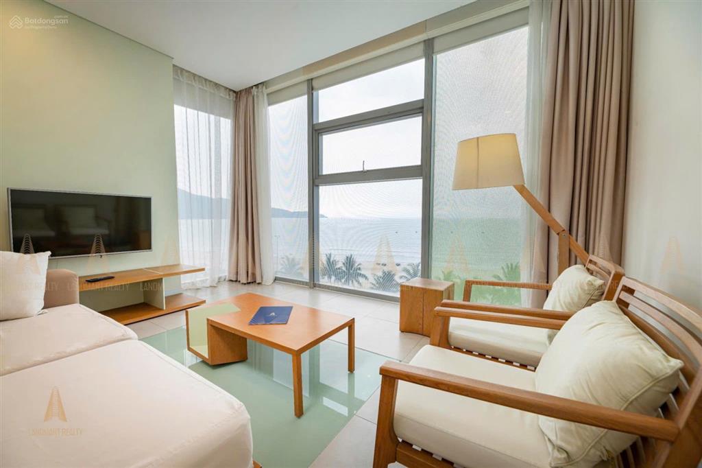 Bán căn góc 2pn dt 65m2 full nt đẹp fusion suites đà nẵng tầng cao view trực diện biển mỹ khê.