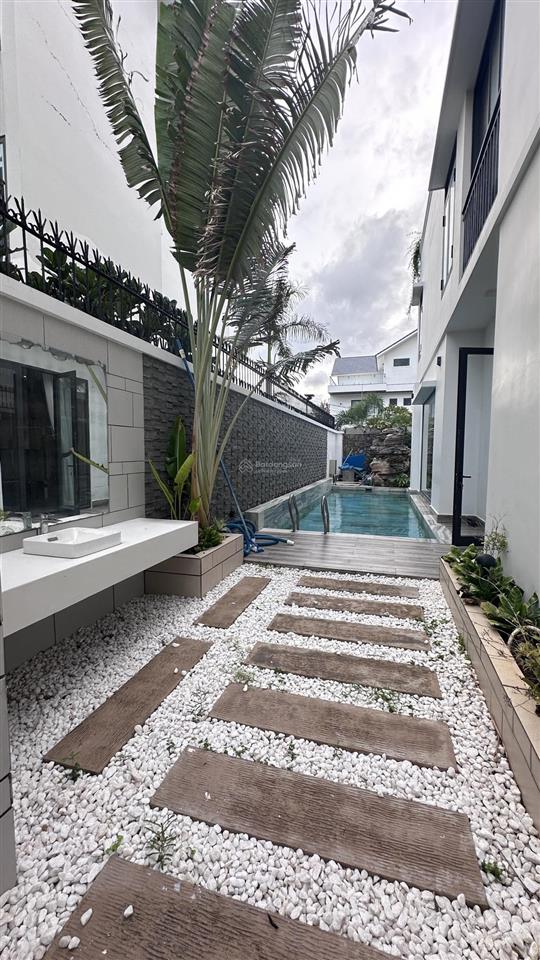 Cho thuê biệt thự 400m2 chính chủ tại long cung