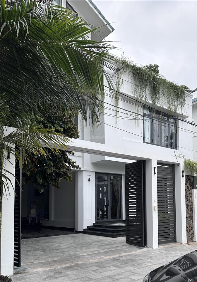 Cho thuê biệt thự 400m2 chính chủ tại long cung