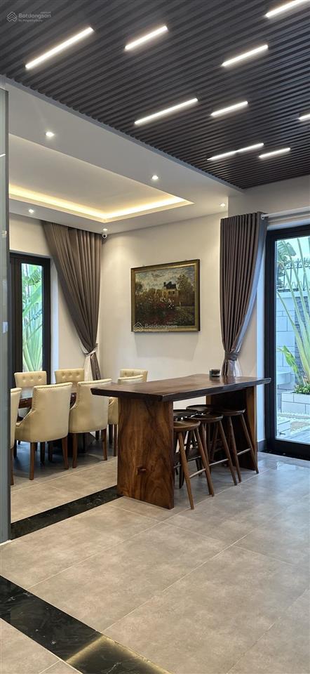 Cho thuê biệt thự 400m2 chính chủ tại long cung