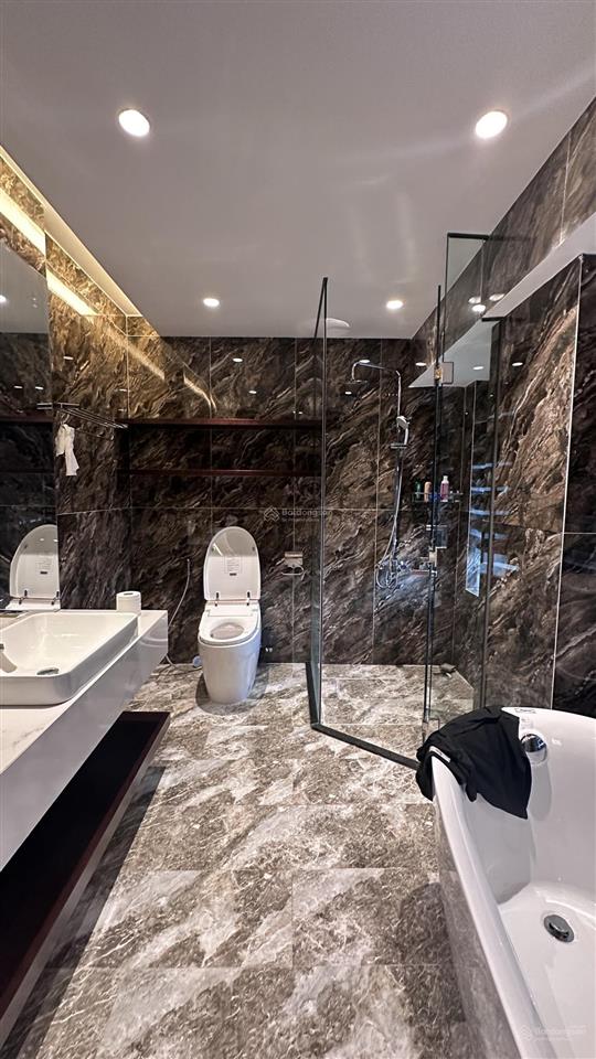 Cho thuê biệt thự 400m2 chính chủ tại long cung