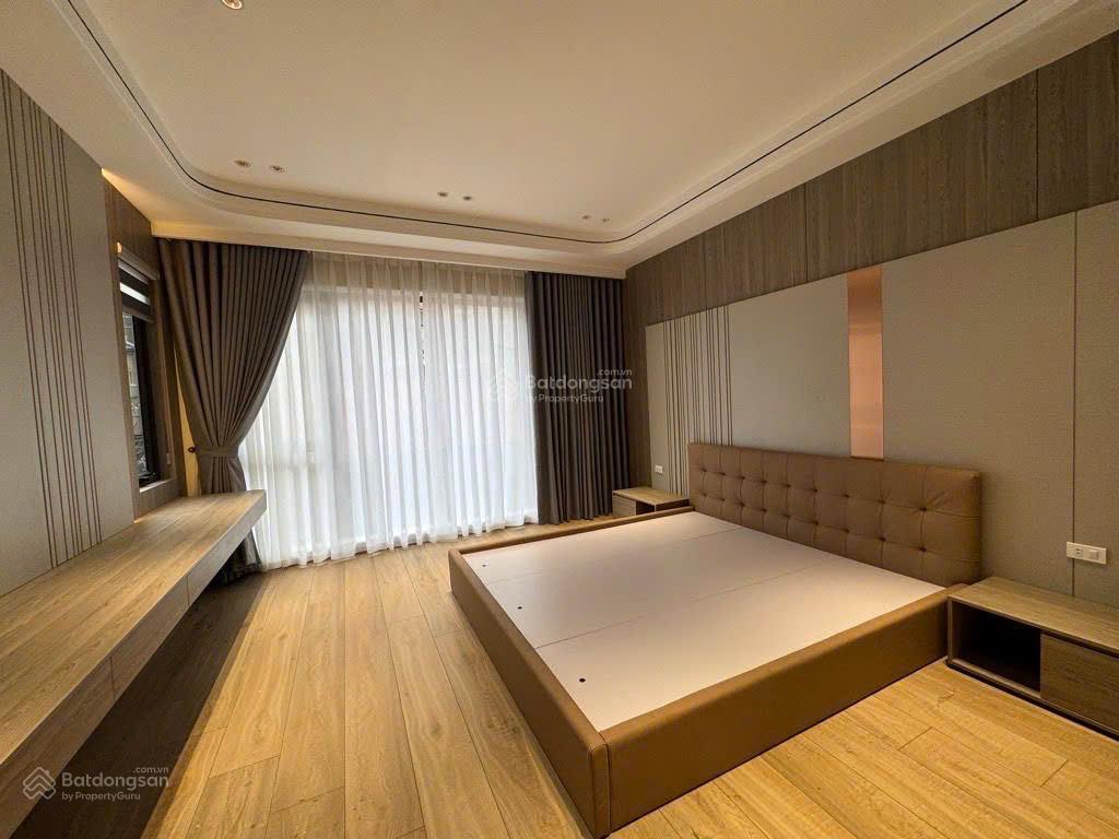 Duy nhất 1 căn tại bồ đề  nhà 6 tầng thang máy  ô tô vào nhà  giá chỉ hơn 9 tỷ