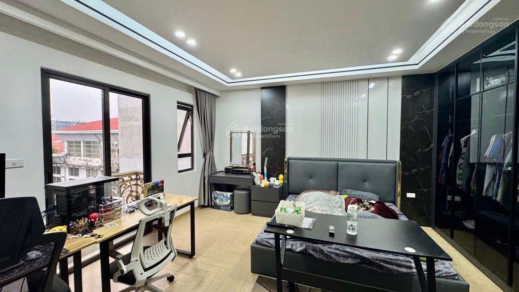 Bán gấp siêu phẩm hoa lâm 6 tầng thang máy  ô tô vào nhà  giá chưa đến 9 tỷ