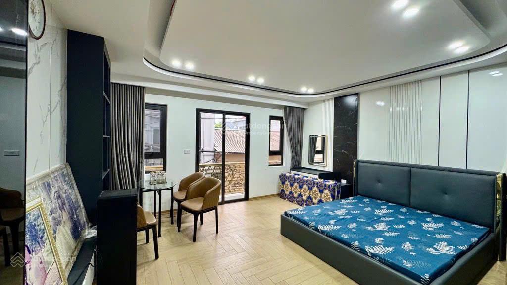 Bán gấp siêu phẩm hoa lâm 6 tầng thang máy  ô tô vào nhà  giá chưa đến 9 tỷ