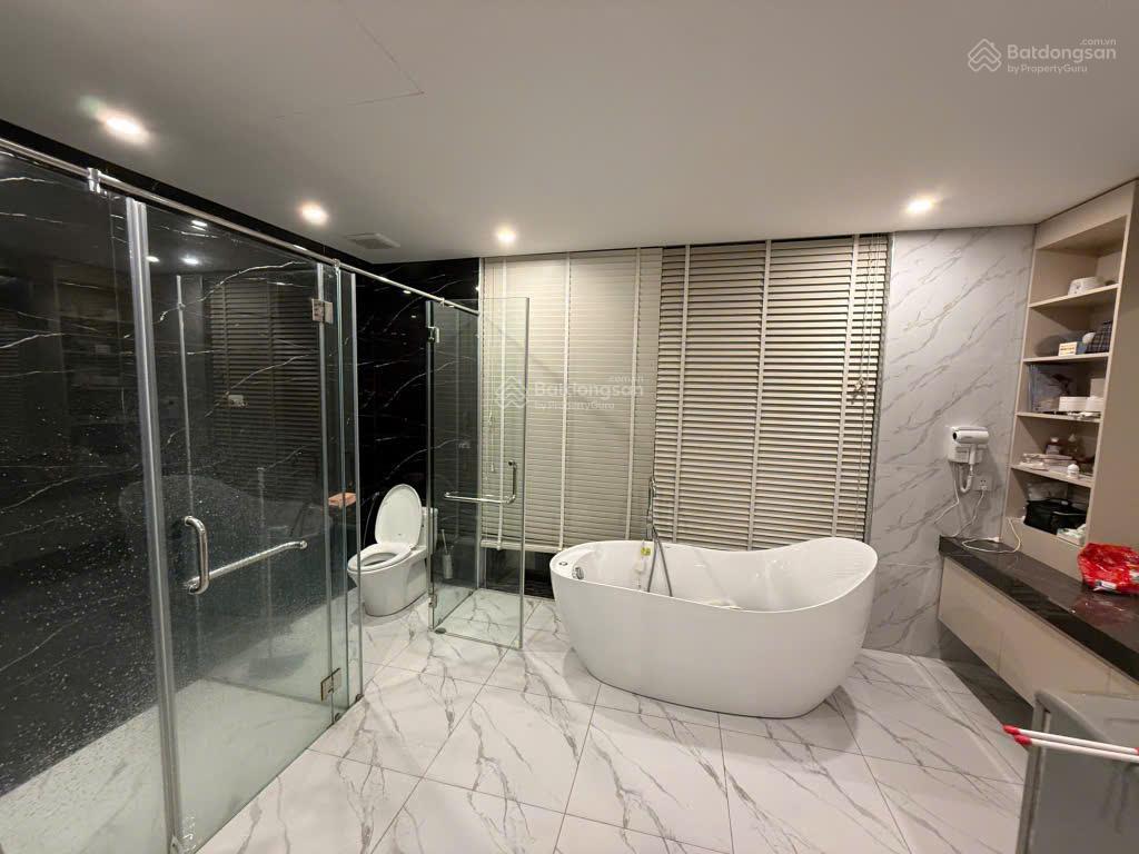 Bán nhà thượng thanh 5 tầng mới  diện tích 65m2. sát ô tô tránh  giá chỉ nhỉnh 9 tỷ  đầu tư tốt