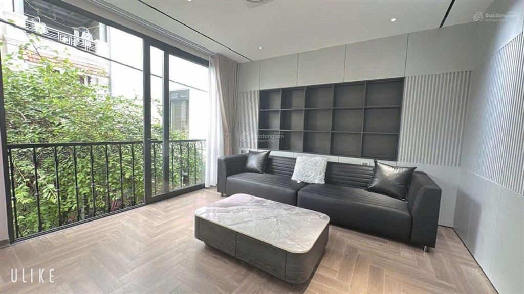 Duy nhất tại việt hưng  nhà 6 tầng thang máy  ô tô vào nhà  giá chỉ hơn 8 tỷ