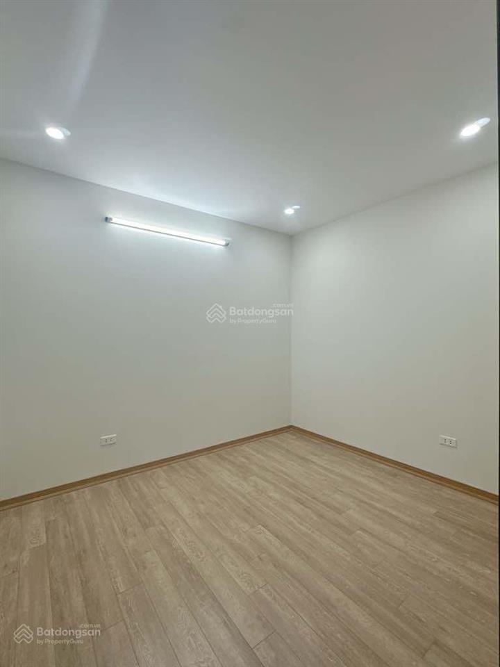 Bán nhanh nhà đẹp việt hưng  long biên. chủ cần tài chính muốn bán nhanh