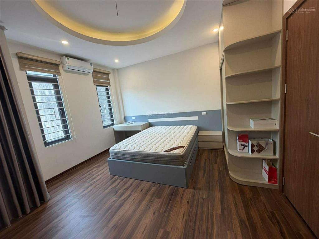 Rẻ nhất hoa lâm  nhà 5 tầng mới  sát mặt phố kinh doanh  giá chỉ hơn 6 tỷ