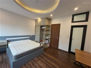 Rẻ nhất hoa lâm  nhà 5 tầng mới  sát mặt phố kinh doanh  giá chỉ hơn 6 tỷ