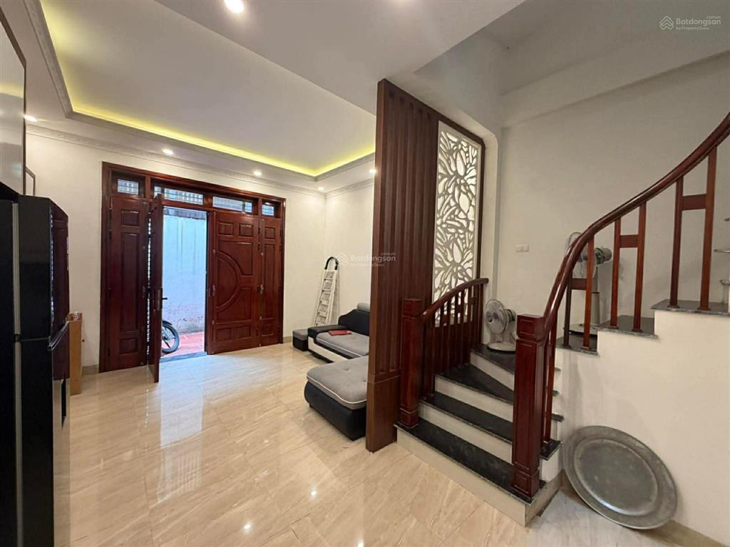 Rẻ nhất hoa lâm  nhà 5 tầng mới  sát mặt phố kinh doanh  giá chỉ hơn 6 tỷ