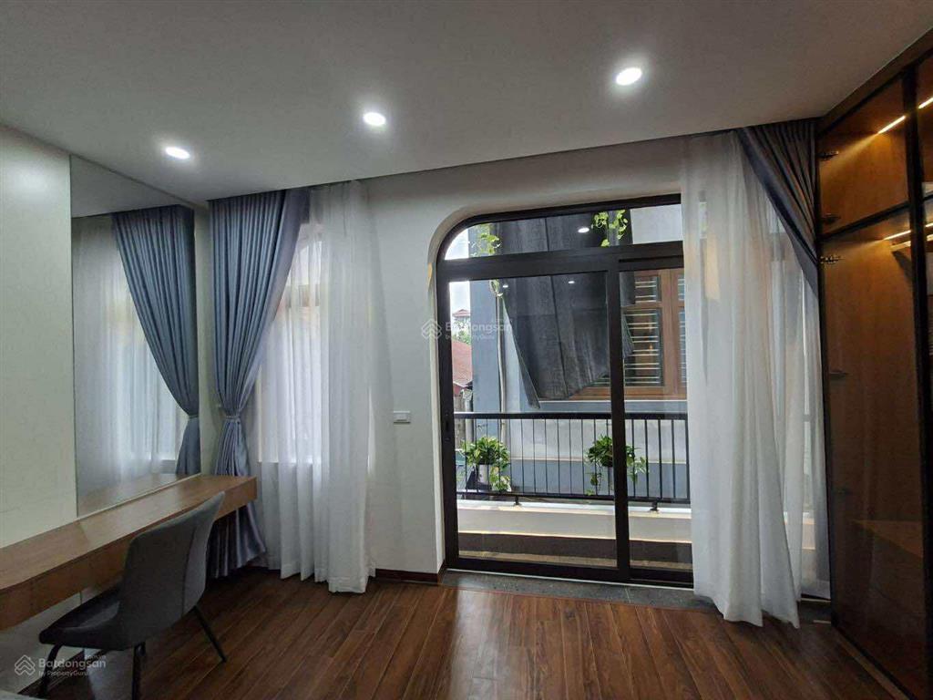 Siêu nhà đẹp tại việt hưng  diện tích sử dụng 47m2 6 tầng mới  ô tô đỗ tận cửa  giá hơn 6 tỷ