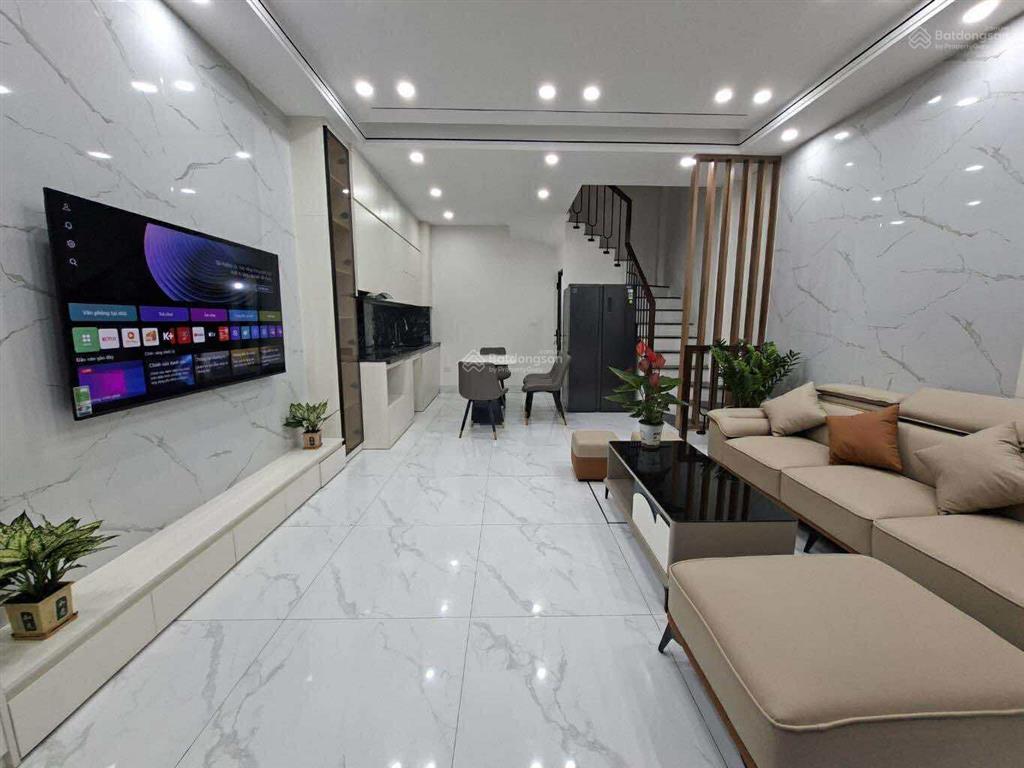 Siêu nhà đẹp tại việt hưng  diện tích sử dụng 47m2 6 tầng mới  ô tô đỗ tận cửa  giá hơn 6 tỷ