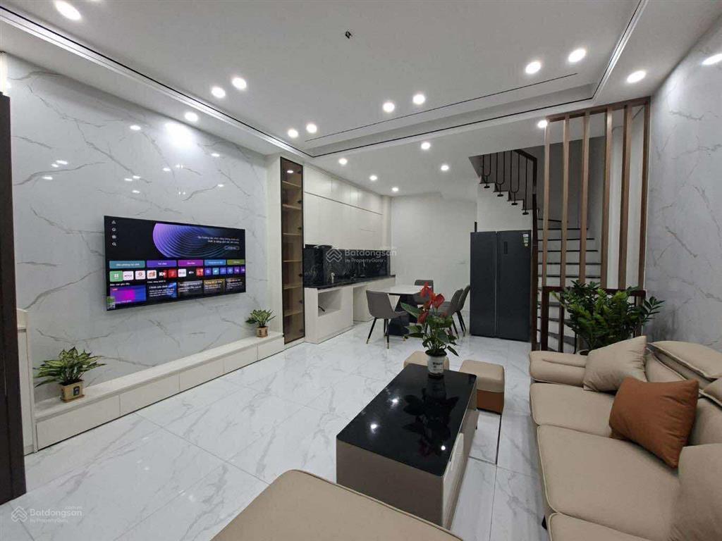 Siêu nhà đẹp tại việt hưng  diện tích sử dụng 47m2 6 tầng mới  ô tô đỗ tận cửa  giá hơn 6 tỷ