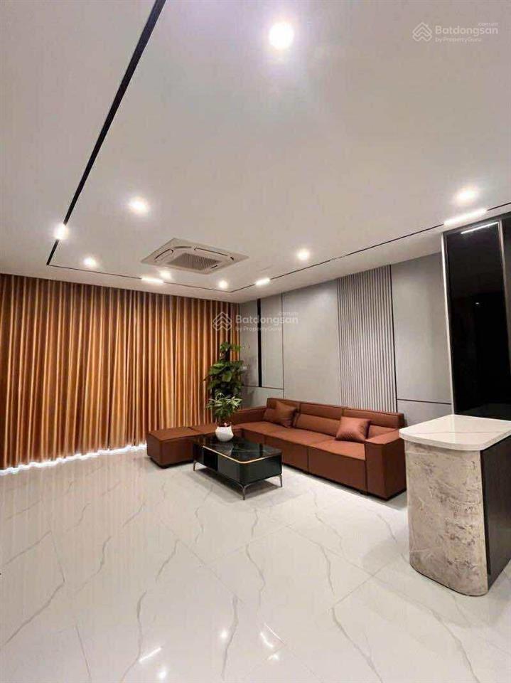 Siêu phẩm nhà 6 tầng thang máy tại nguyễn sơn  ô tô vào nhà  giá hơn 8 tỷ  chủ cần bán gấp