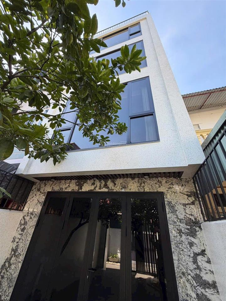 Nhà việt hưng 4 tầng  diện tích 70m2  ô tô đỗ tận cửa  giá hơn 10 tỷ  rõ ràng chuẩn thông tin