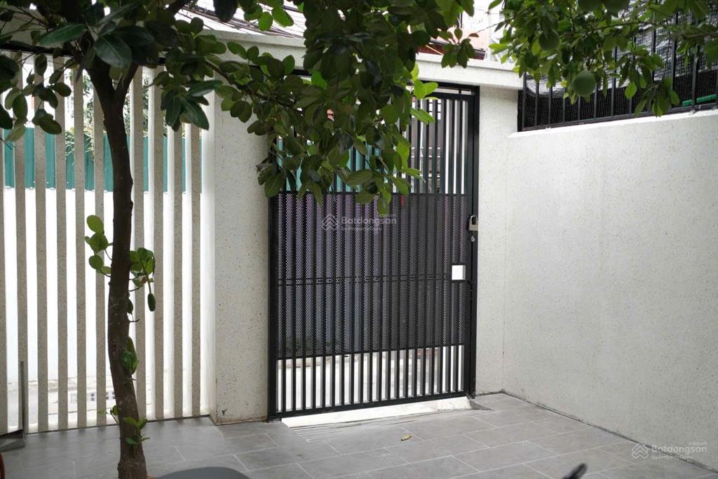 Nhà việt hưng 4 tầng  diện tích 70m2  ô tô đỗ tận cửa  giá hơn 10 tỷ  rõ ràng chuẩn thông tin