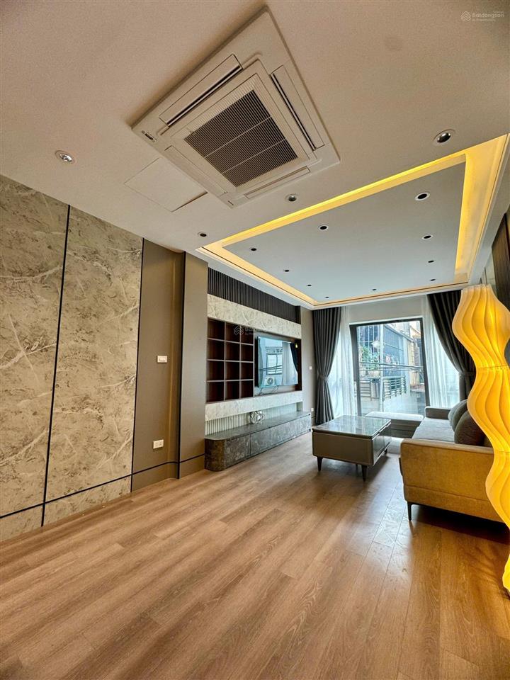 Bán nhà 6 tầng thang máy, full đồ mặt ngõ gia quất, kinh doanh nhỏ. tiềm năng sinh lời cực lớn