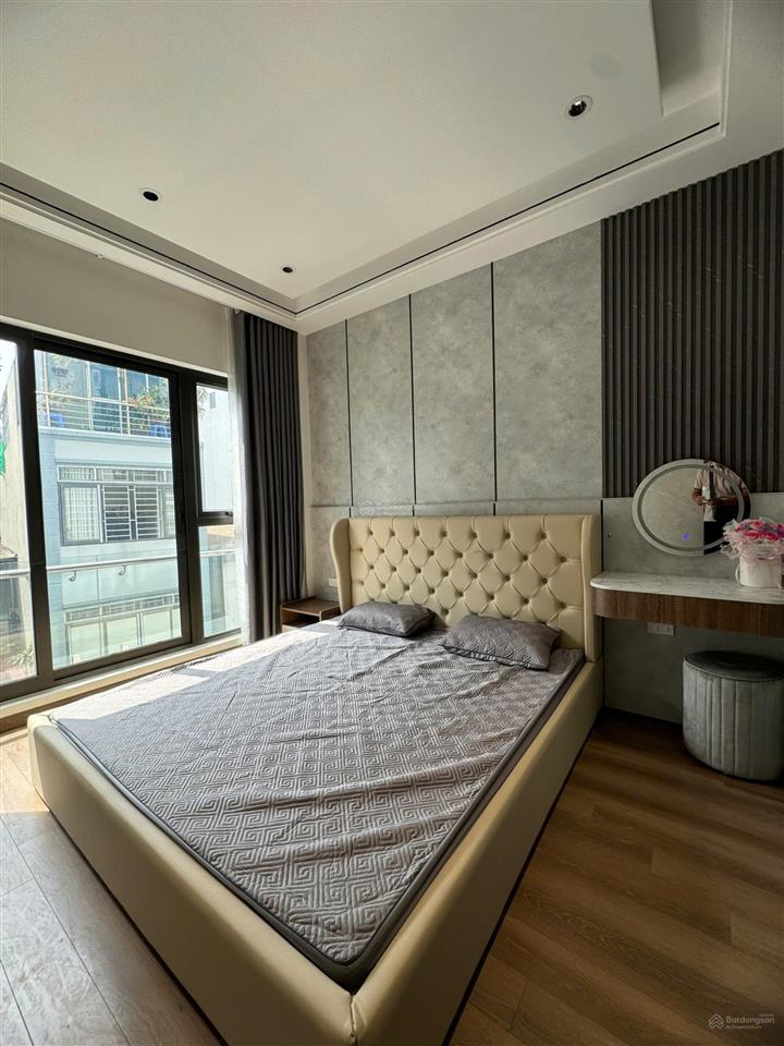 Bán nhà 6 tầng thang máy, full đồ mặt ngõ gia quất, kinh doanh nhỏ. tiềm năng sinh lời cực lớn