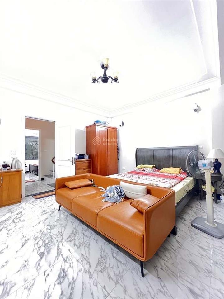 Bán gấp nhà hoàng như tiếp  5 tầng dân xây đẹp  ô tô đỗ tận cửa  giá chỉ hơn 7 tỷ  20m ra phố