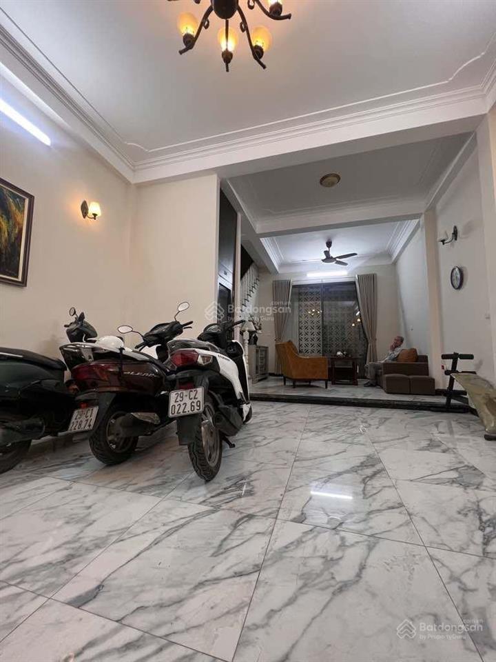 Bán gấp nhà hoàng như tiếp  5 tầng dân xây đẹp  ô tô đỗ tận cửa  giá chỉ hơn 7 tỷ  20m ra phố