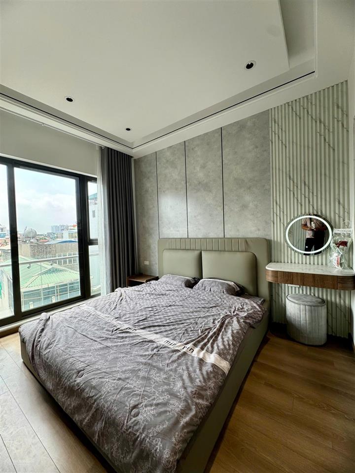 Chủ bán gấp nhà ngọc lâm 45m2  6 tầng thang máy  ô tô đỗ tận cửa  giá chưa đến 8 tỷ