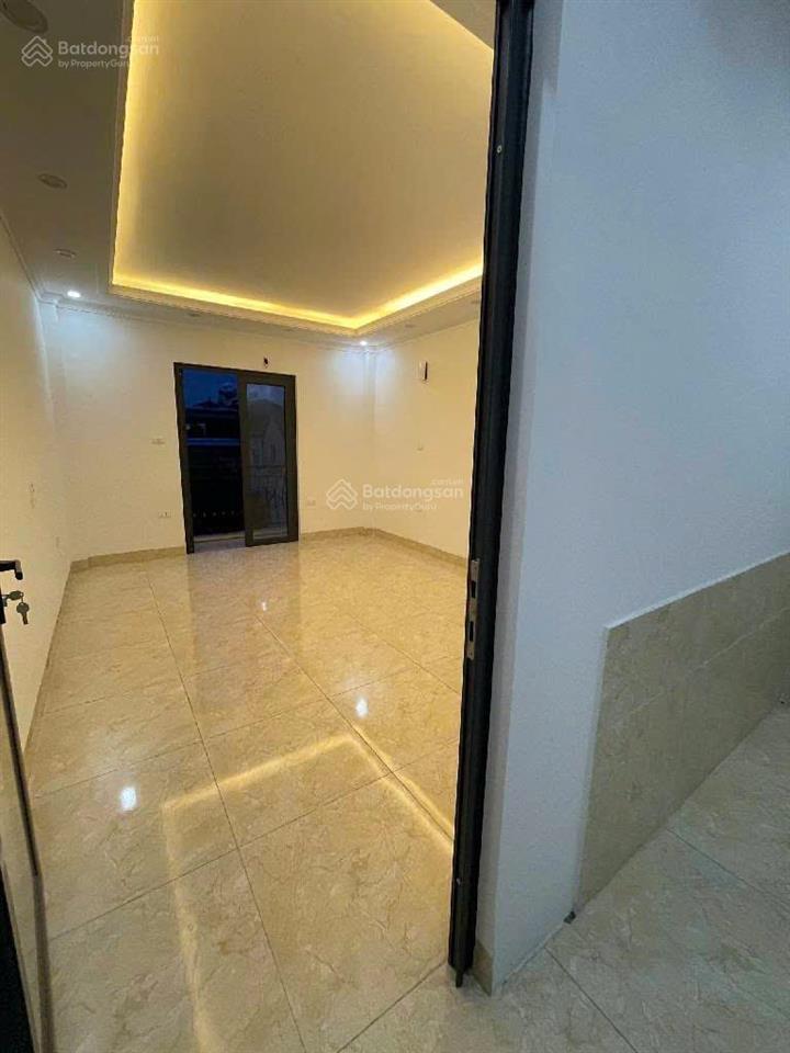 Giá rẻ tại ngọc thụy  nhà 3 tầng dân xây  ô tô đỗ cửa  sát công viên ngọc thụy  giá 6,9 tỷ