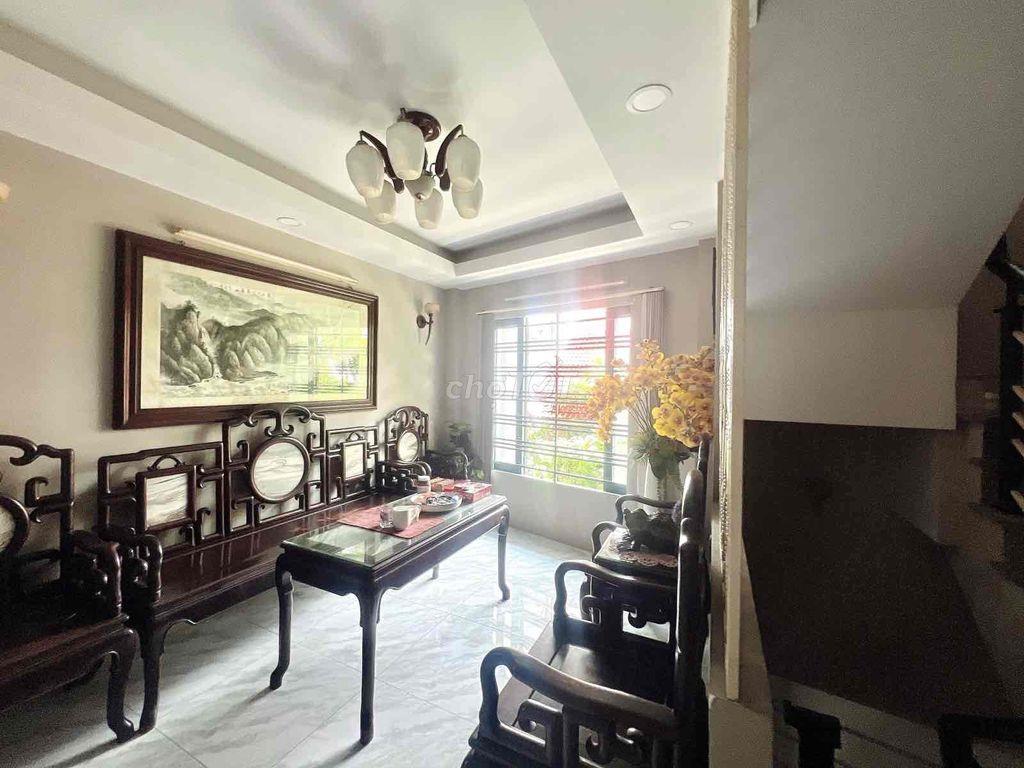 5 tầng hẻm 5 mét dương quảng hàm