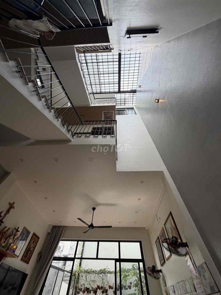 diện tích ngang 5 x 20