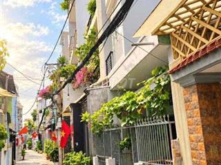 diẹn tích 65 m2