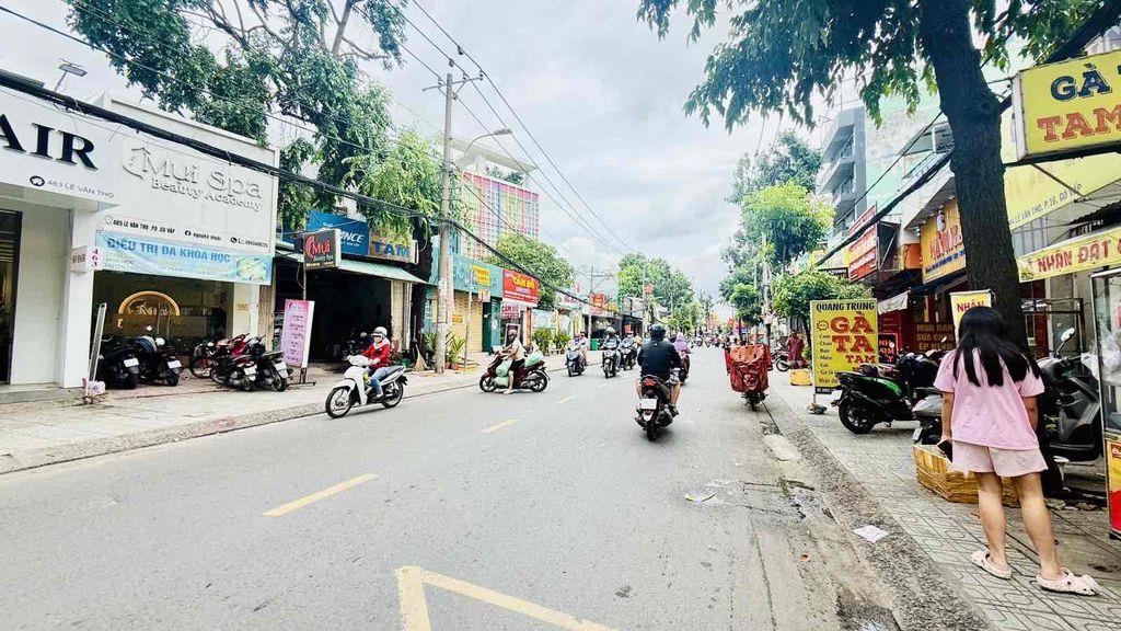 nhà mặt phố chính chủ lâu năm