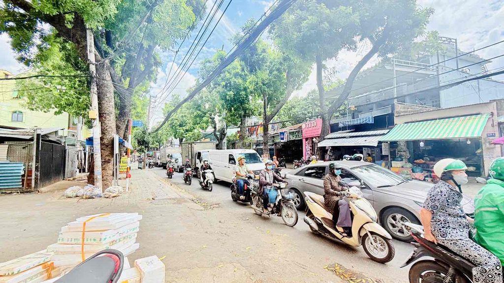 nhà mặt phố chính chủ lâu năm