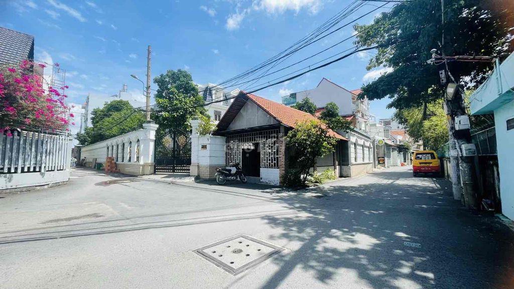 diện tich lớn giá rẻ ngay quang trung