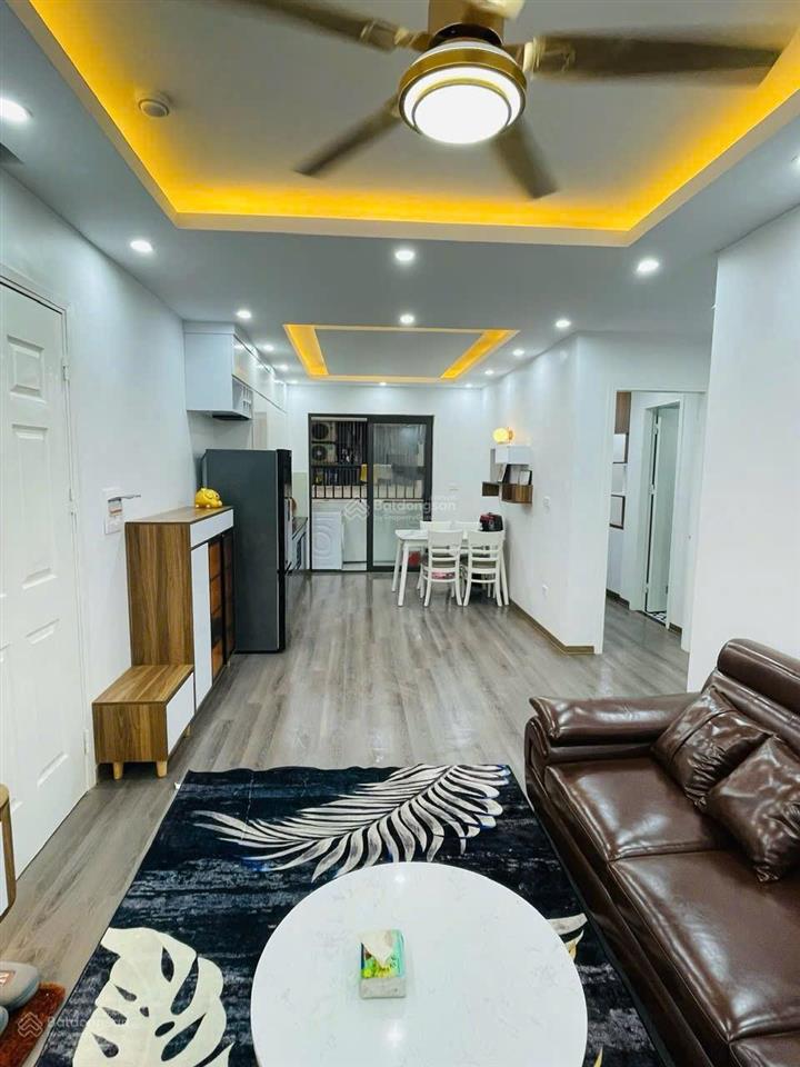 Bán căn hộ full nội thất 2 ngủ 2 wc tại linh đàm