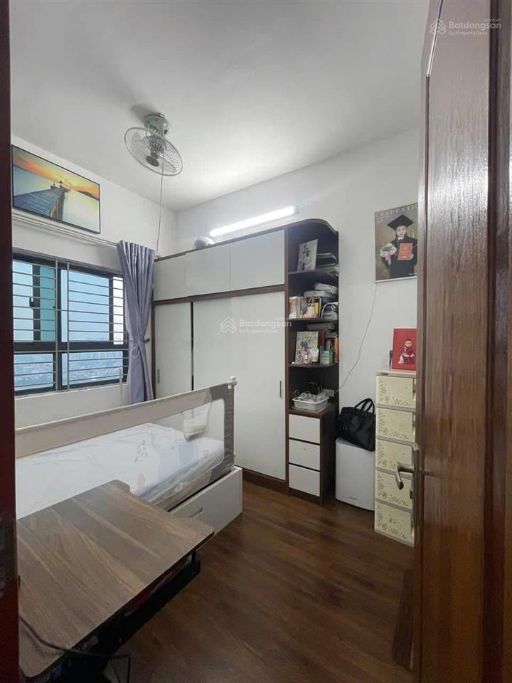 Bán nhanh sổ đỏ 2 phòng ngủ gần 60m2 view hồ tại bán đảo linh đàm hoàng mai hà nội