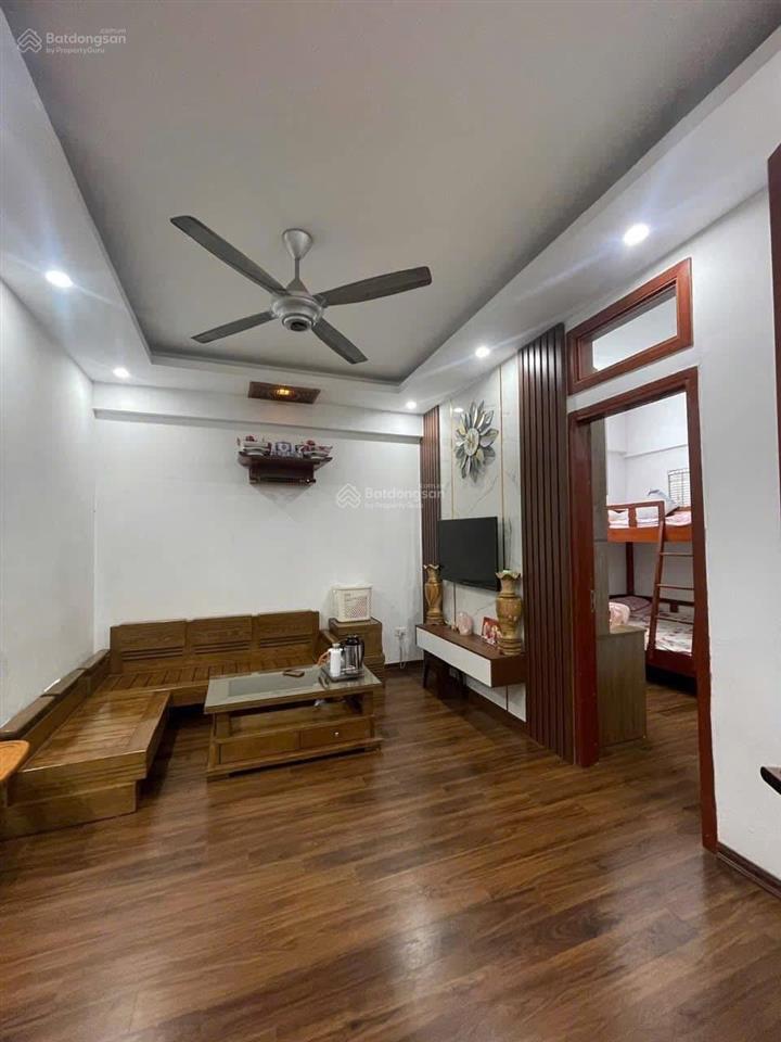 Bán nhanh sổ đỏ 2 phòng ngủ gần 60m2 view hồ tại bán đảo linh đàm hoàng mai hà nội
