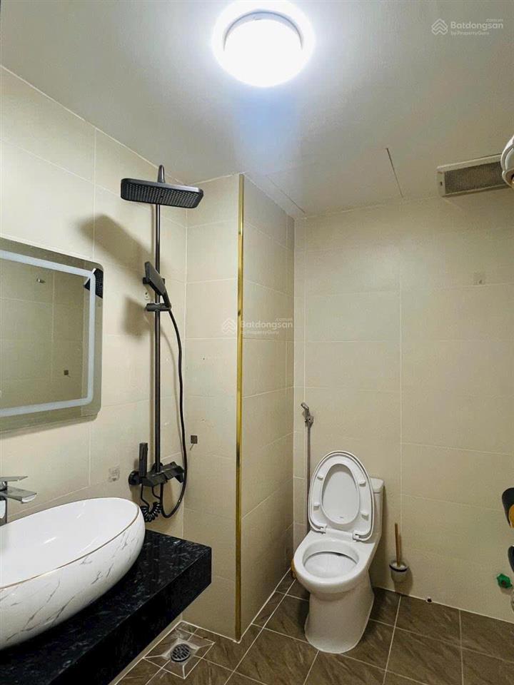Cc sổ đỏ  3 phòng ngủ  giá 68 triệu/m2 tại linh đàm