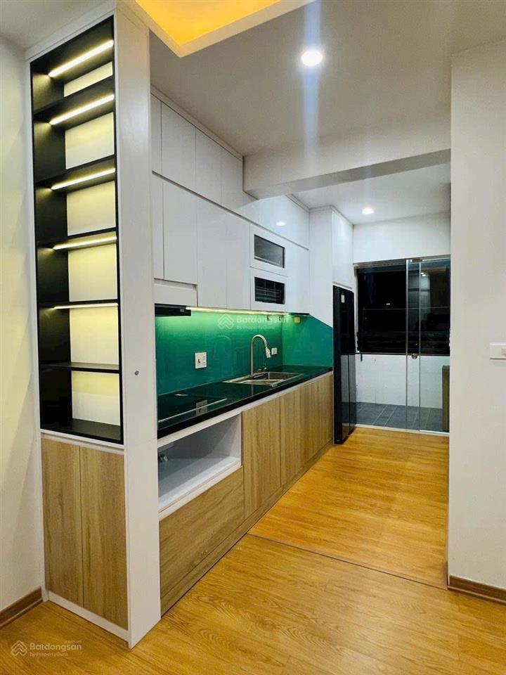 Cc sổ đỏ  3 phòng ngủ  giá 68 triệu/m2 tại linh đàm